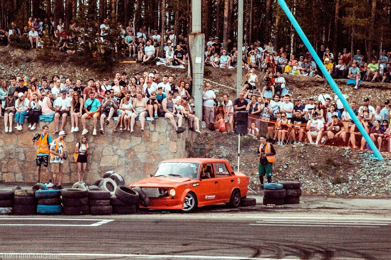 АВТОСПОРТ/МОТОСПОРТ. Фотограф для маркетплейсов Михаил Бове