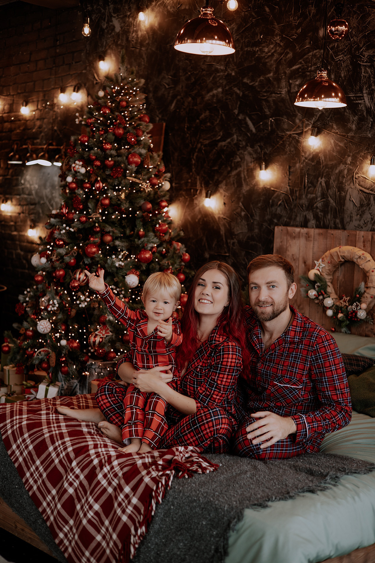 Новый год зал Urban. Семейный и детский фотограф в Санкт-Петербурге Авдошова Надежда