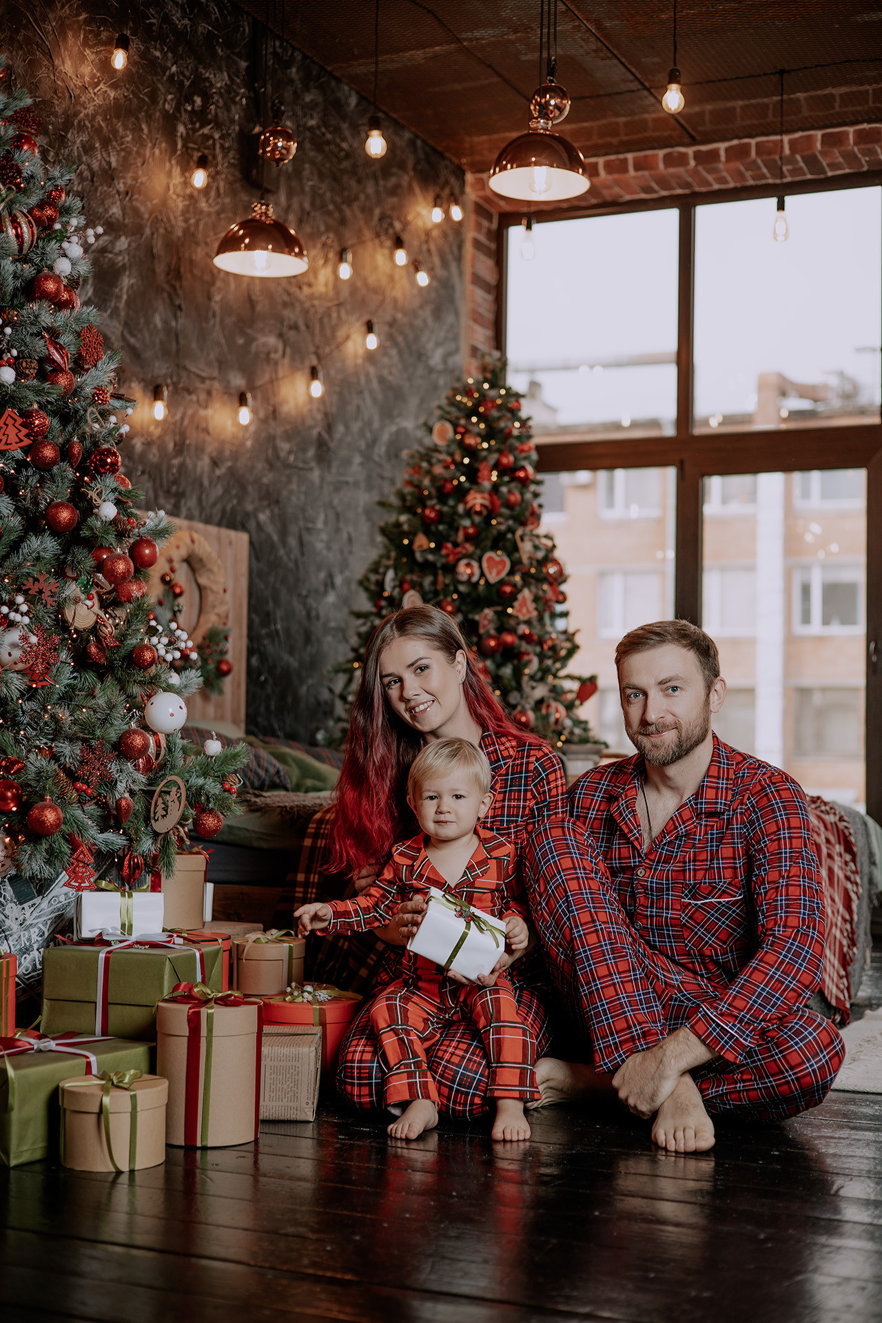 Новый год зал Urban. Семейный и детский фотограф в Санкт-Петербурге Авдошова Надежда