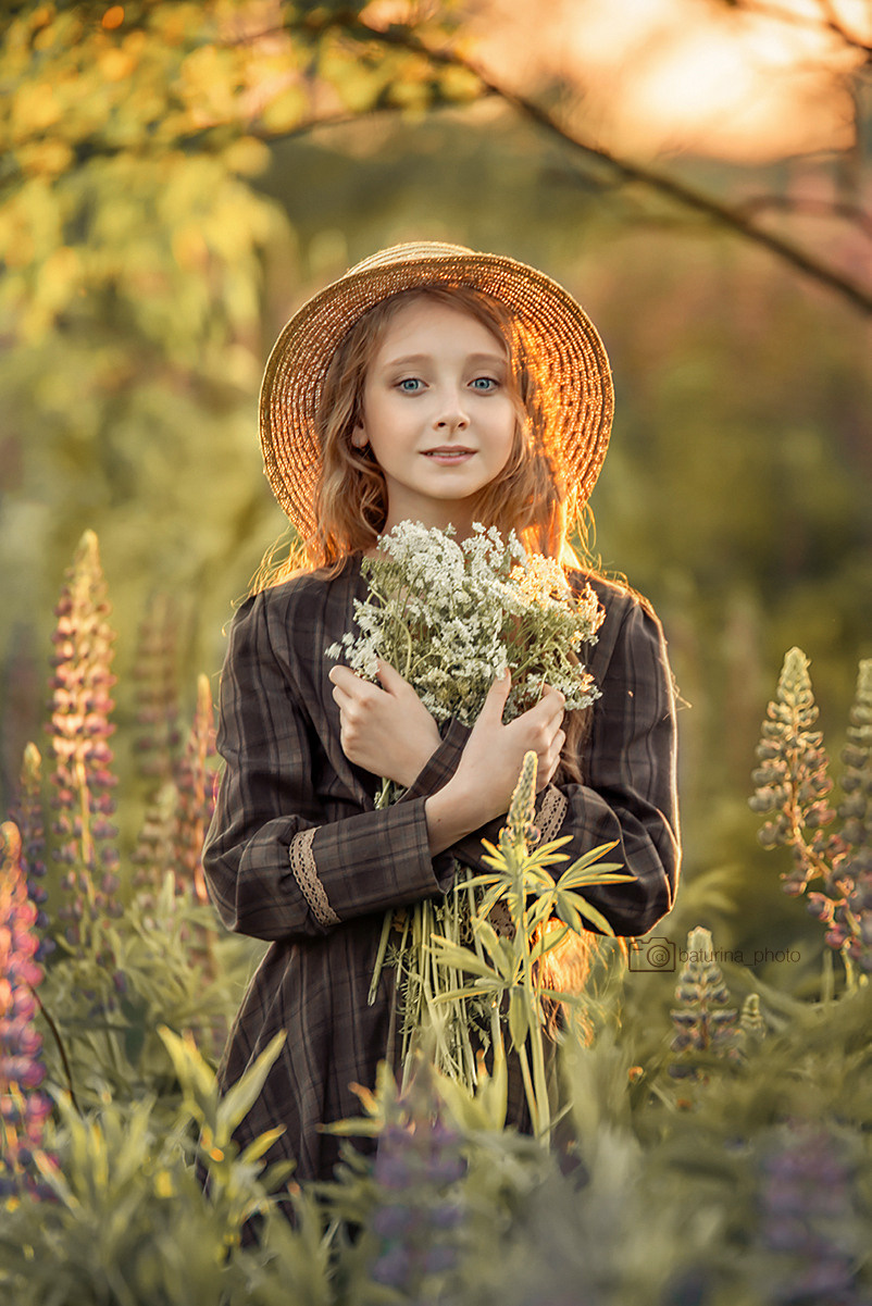 Красивая фотосессия в люпинах