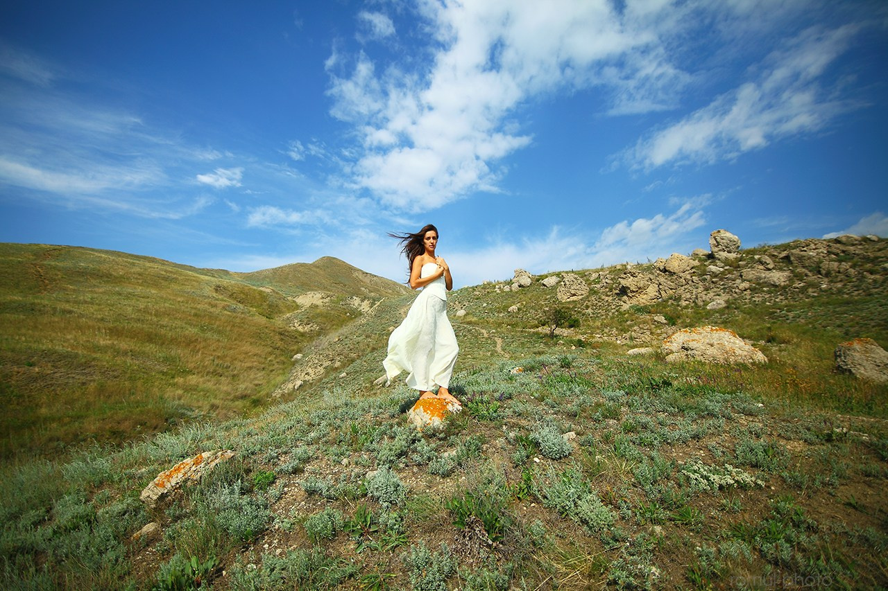 Девушка у моря. Свадебный и репортажный фотограф в Ярославле и Санкт-Петербурге Роман Микрюков