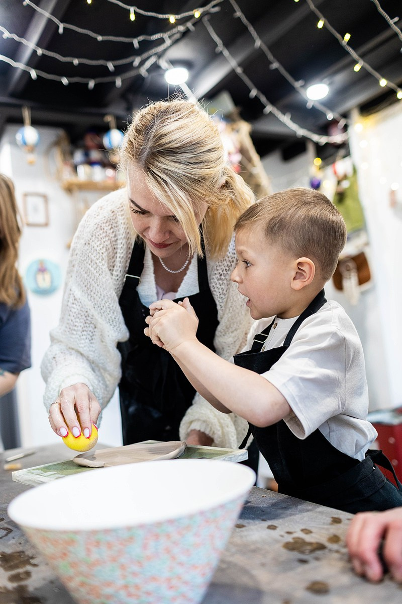 Семейные истории в гончарной мастерской. Детский и семейный фотограф Домодедово