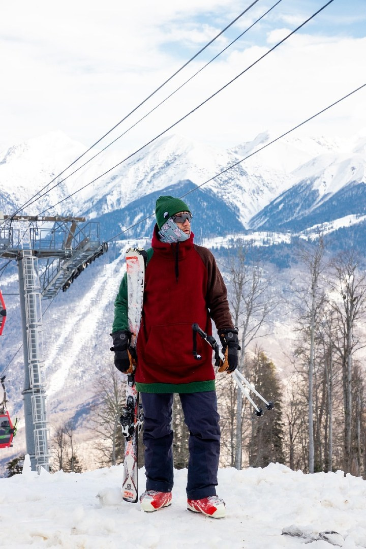 Индивидуальное обучение горным лыжам. Инструкторы по горным лыжам и сноуборду Сочи Красная Поляна. Горнолыжная школа