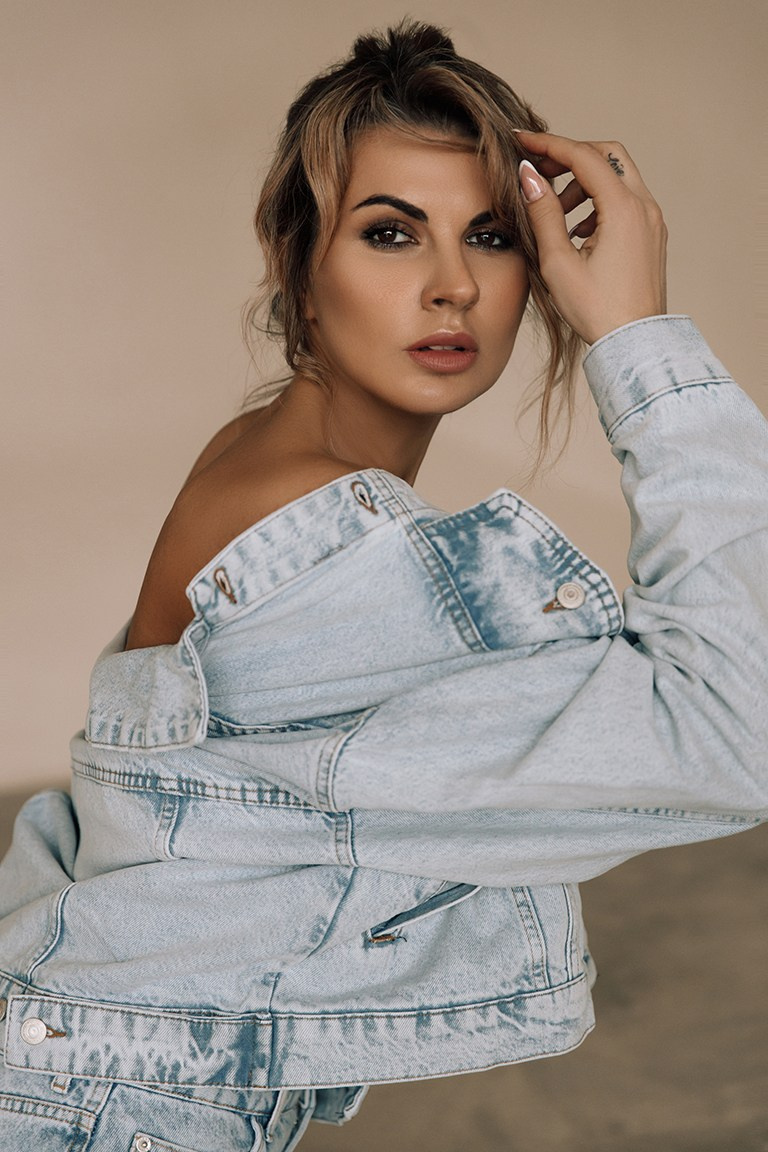 Фотосессии. Студия визажистов, стилистов по прическам, бровистов и мастеров по ресницам