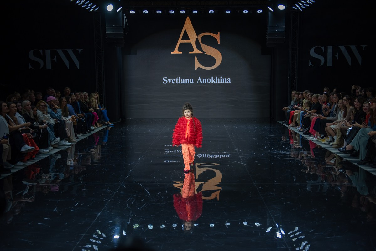 SochiFashionWeek2024 дизайнер Анохина Светлана. Семейный и коммерческий фотограф в Сочи Александр Бодунов