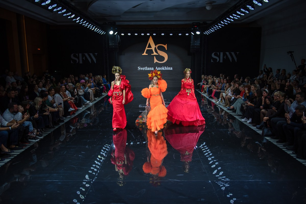 SochiFashionWeek2024 дизайнер Анохина Светлана. Семейный и коммерческий фотограф в Сочи Александр Бодунов