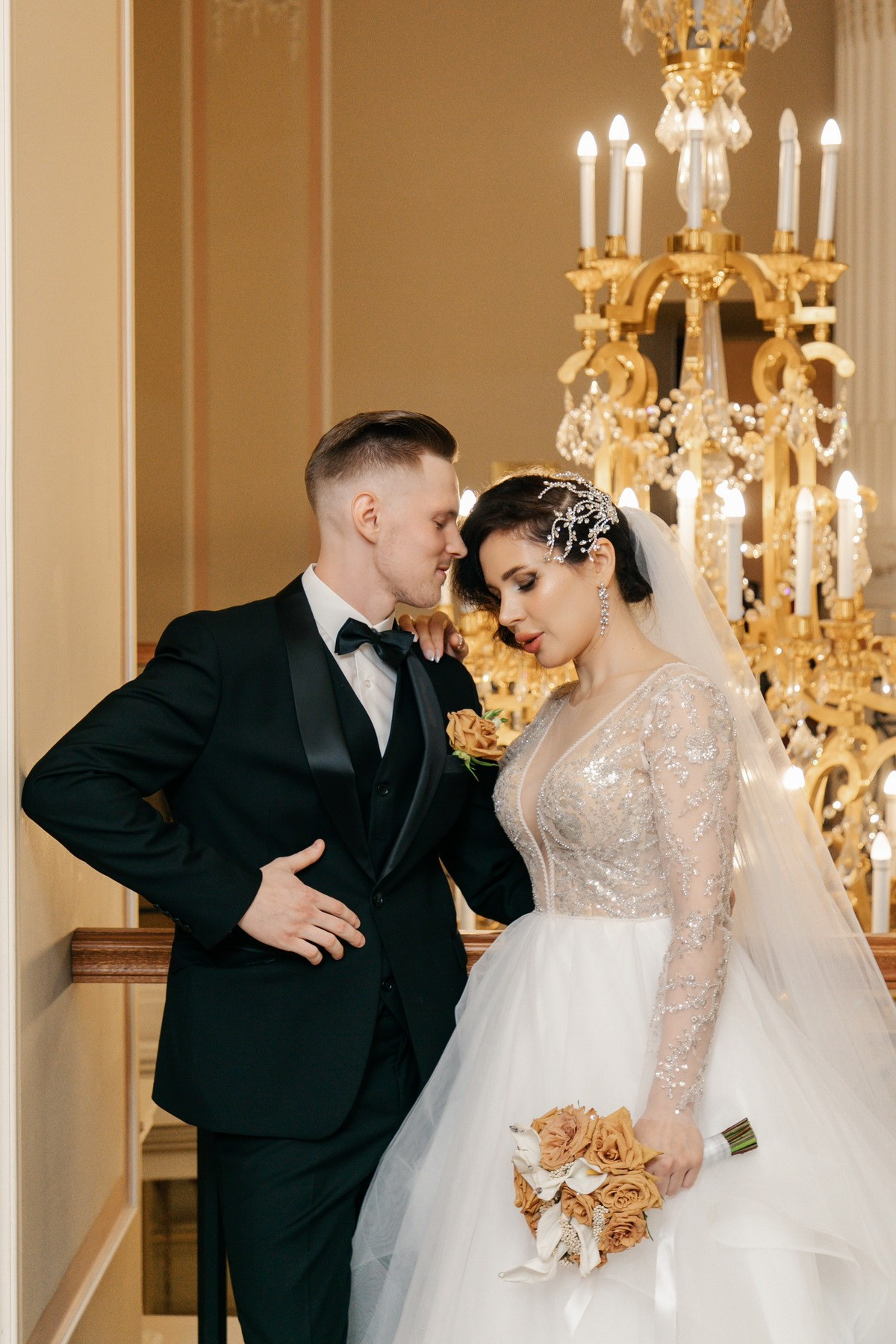 провести свадьбу в спб, какой торт выбрать на свадьбу, где заказать банкетный зал питер, лофт для проведения свадьбы какой, посоветуйте фотографа, посоветуйте визажиста, свадебный букет где купить спб санкт петербург