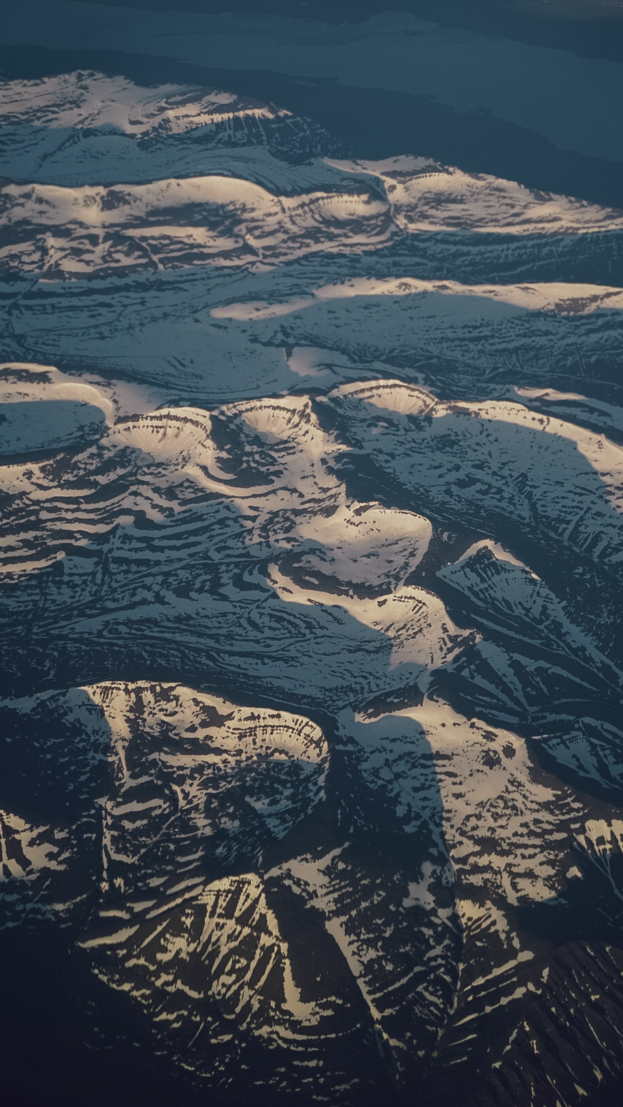 Северные Курилы 2022. Человек с фотокамерой