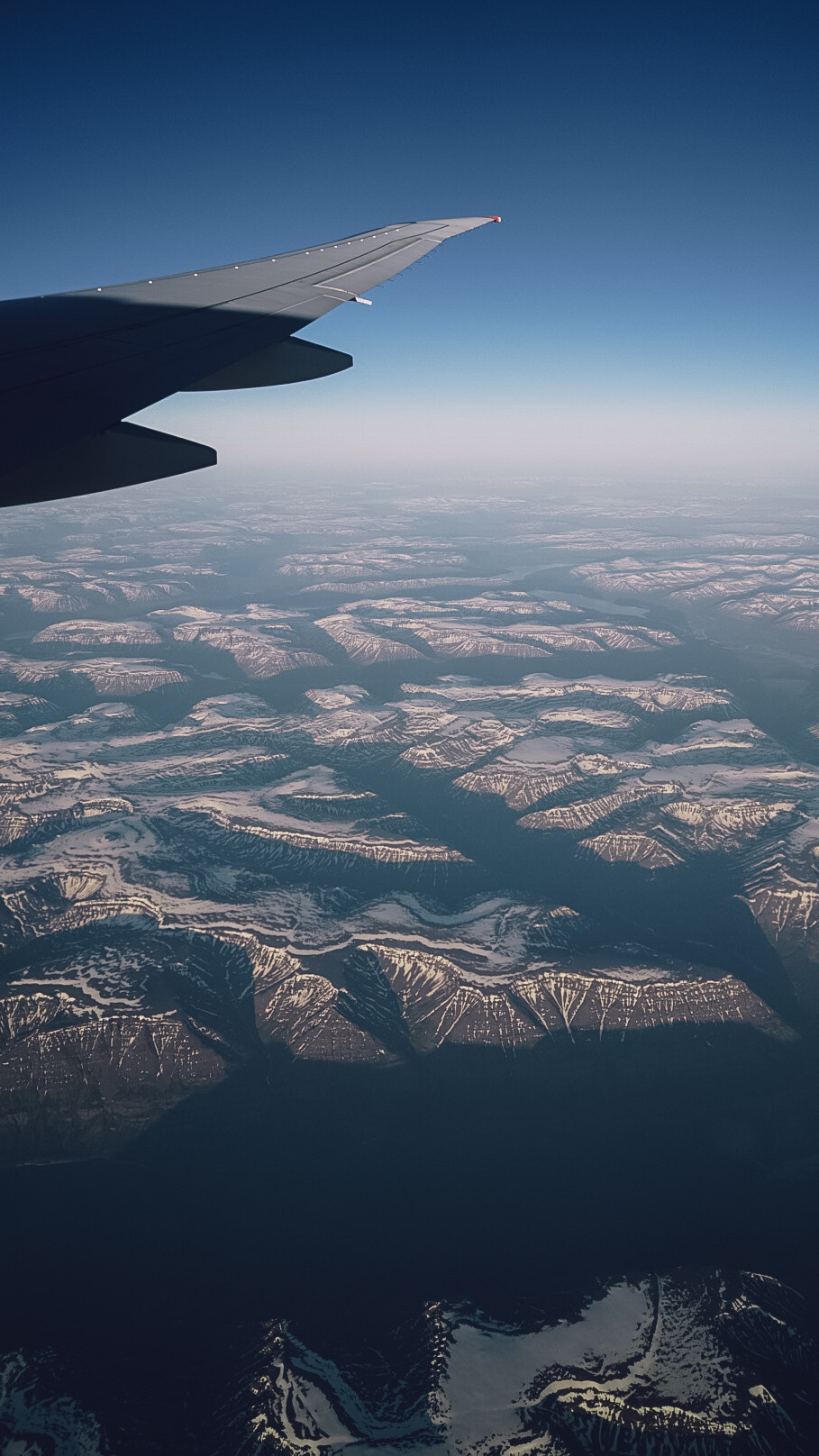 Северные Курилы 2022. Человек с фотокамерой