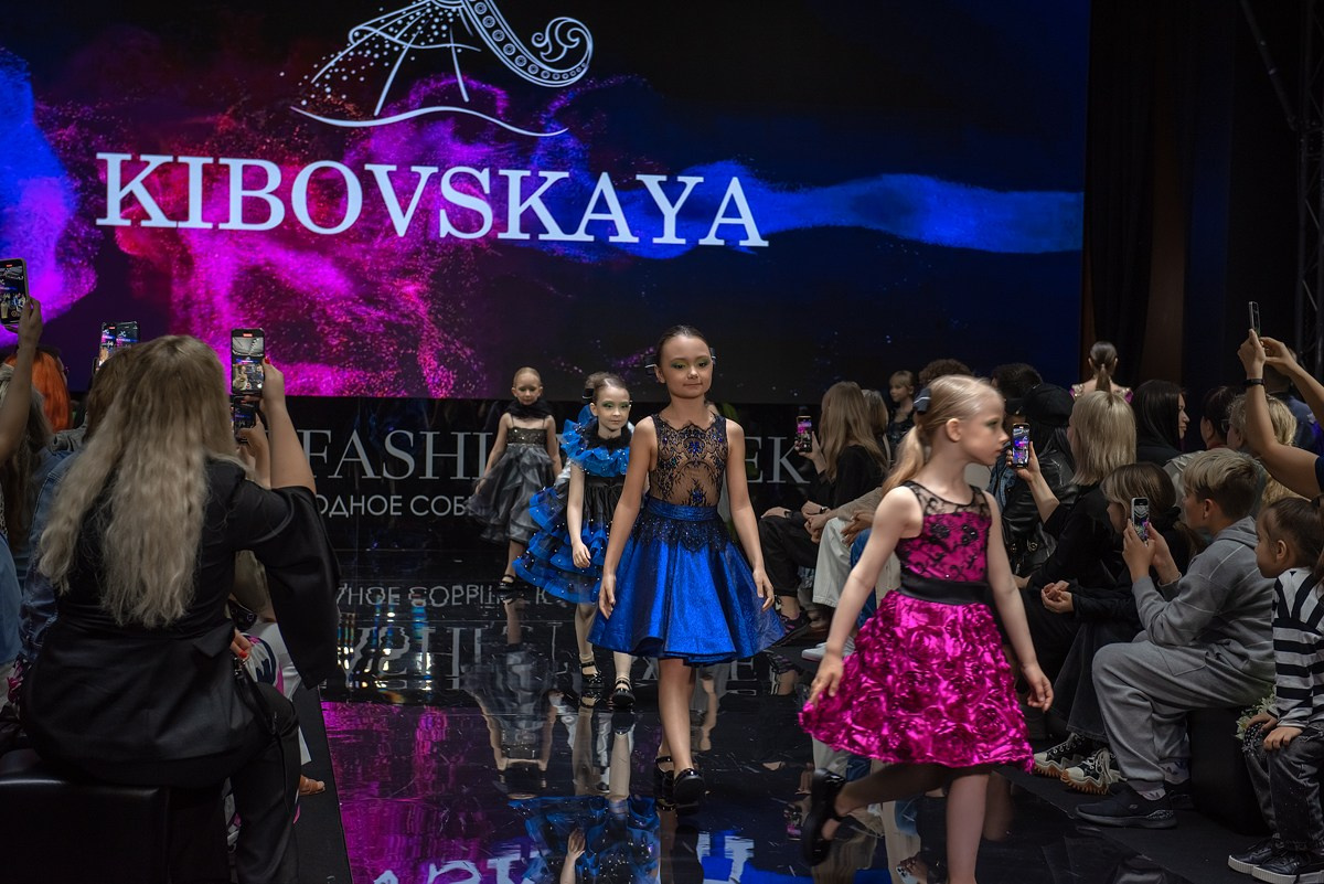 SochiFashionWeek2024 дизайнер Кибовская. Семейный и коммерческий фотограф в Сочи Александр Бодунов