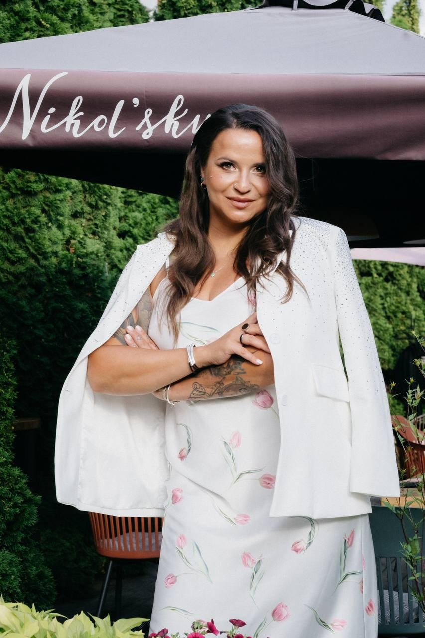 Ведущая Кэбш. Подрядчики и друзья сети свадебных площадок House for wedding