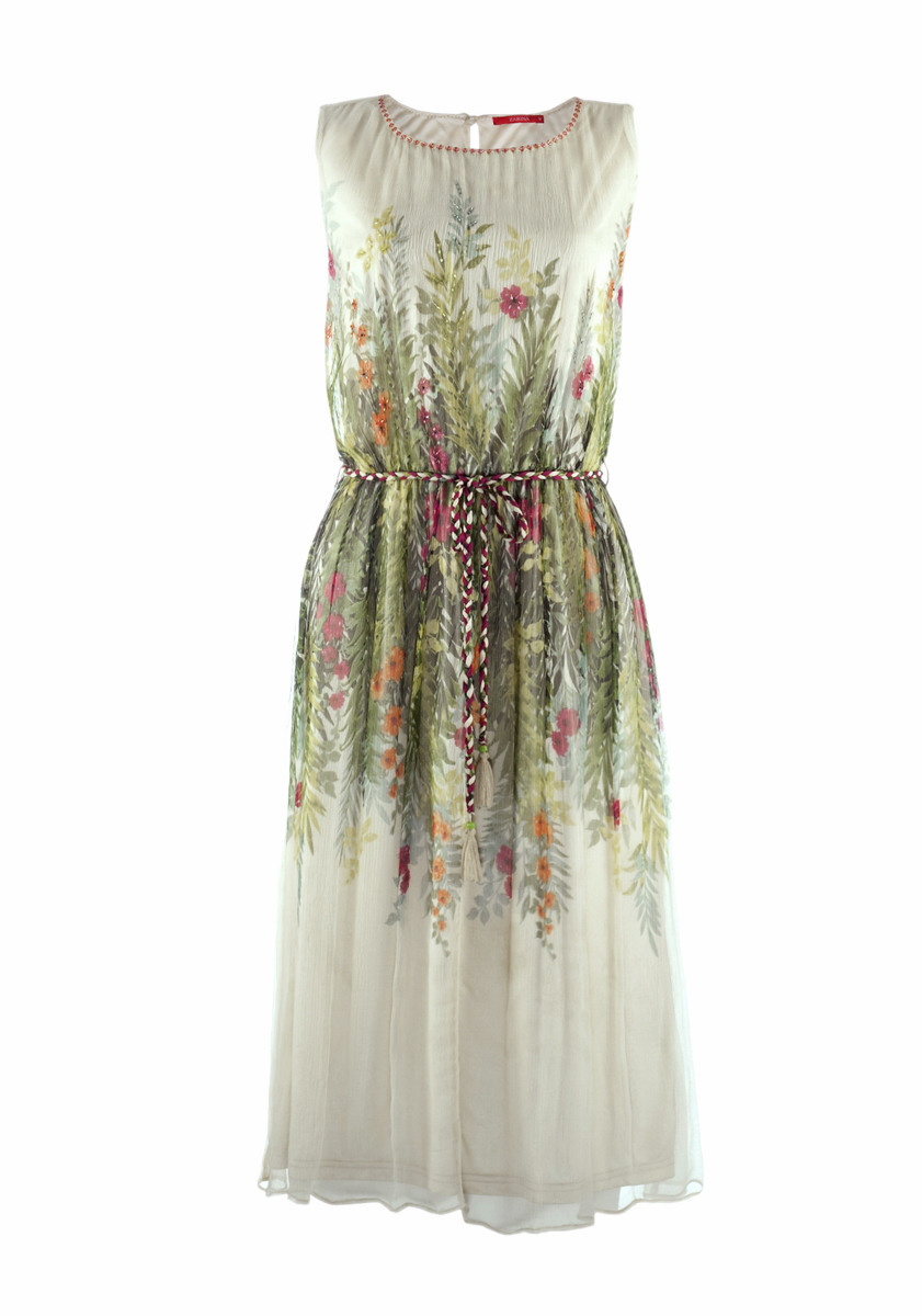 Фотосъемка одежды для маркетплейсов и каталогов. Фото на белом фоне. Фотограф Сергей Пушкин. Одежда на "невидимом манекене". Студийная фотосессия.