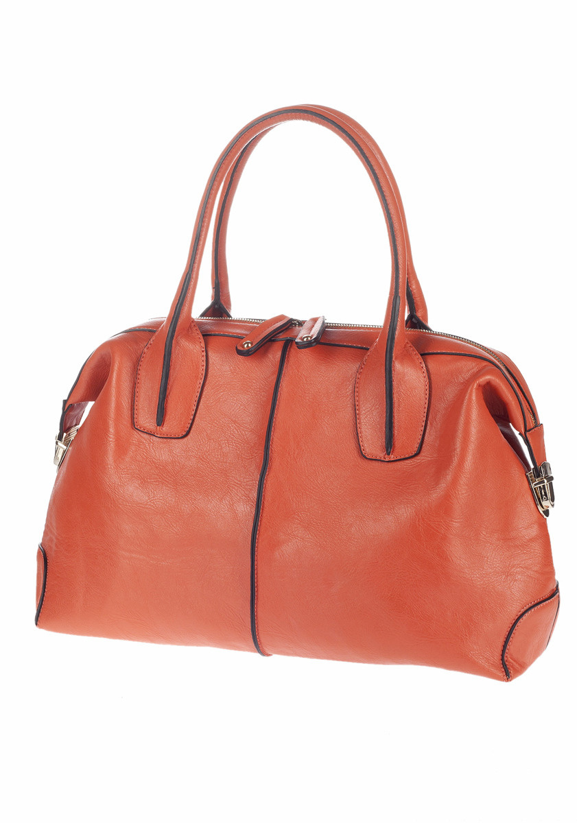 Предметная фотосъёмка одежды и аксессуаров в Санкт-Петербурге