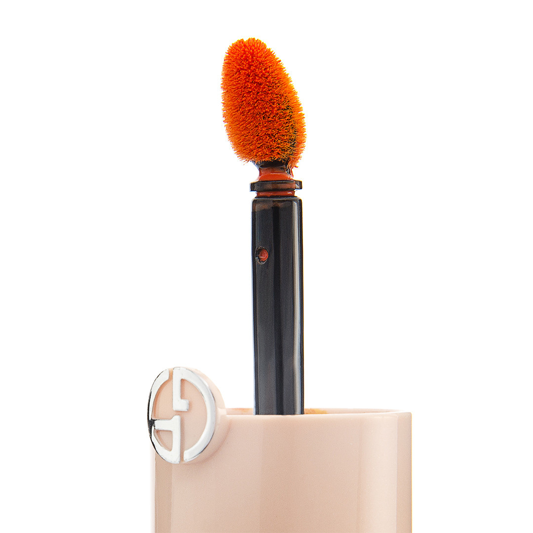 Рекламный фотограф в Санкт-Петербурге. Фотосъемка товаров. Студийная фотосессия. Предметная съемка. Фотограф Сергей Пушкин. СПб. Фото для каталогов, сайтов и полиграфии. Сотрудничество агенства. Товары для красоты, косметика, шампунь. Productphotography. Studiophotographer  in Saint-Petersburg, Russia.