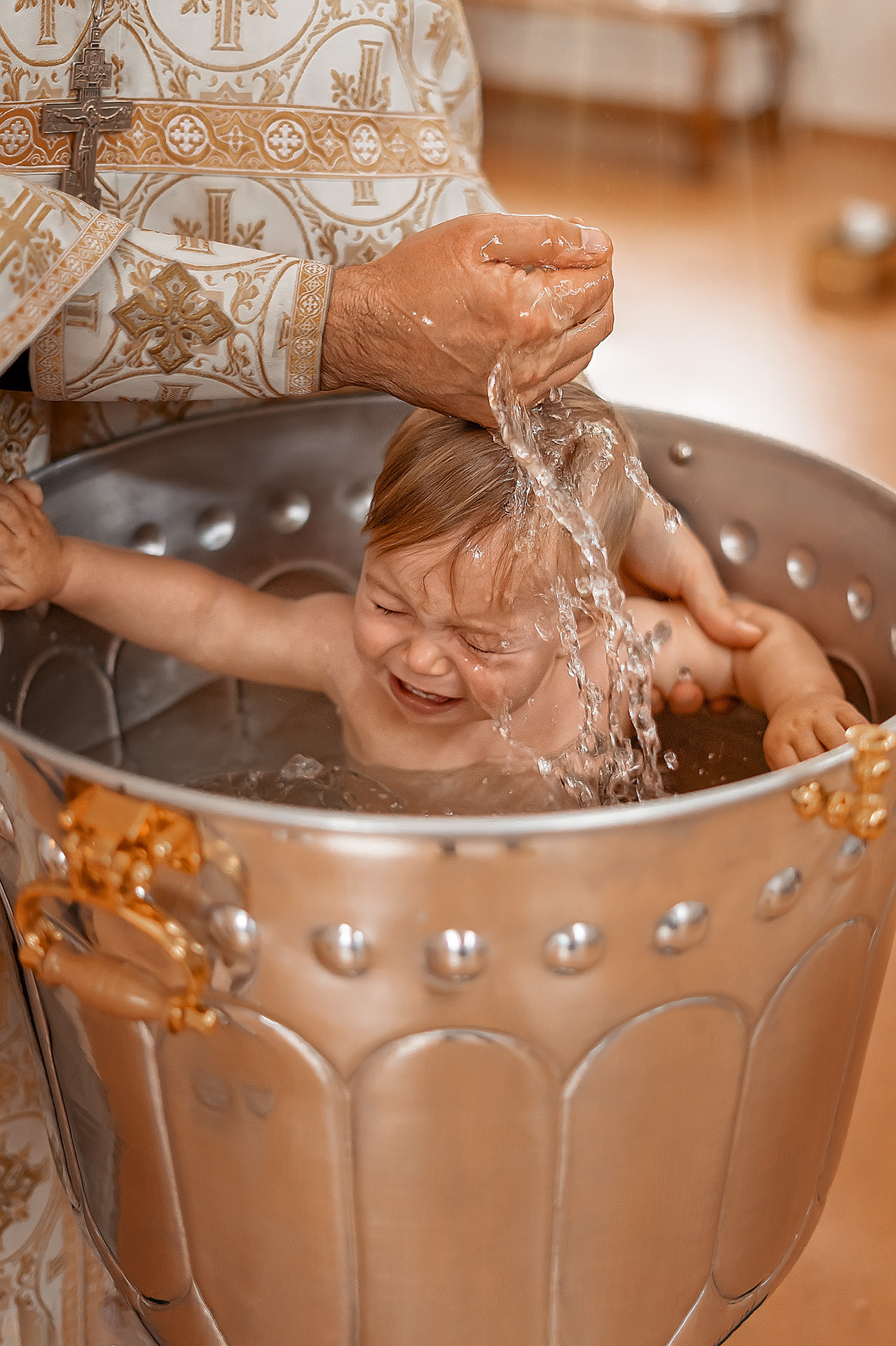 фото крещения ребенка в церкви