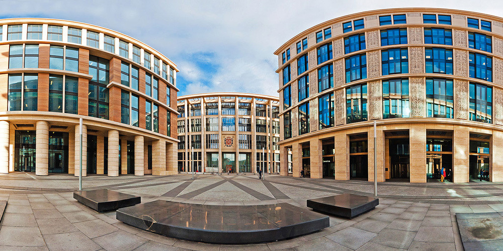 Уличные локации Петербурга. Фотограф в Санкт-Петербурге Гранкина Мария