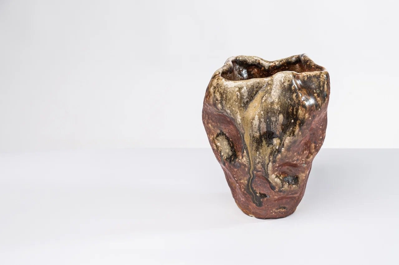 Ваза «Перепады». Арт-керамика Катерины Жизневской