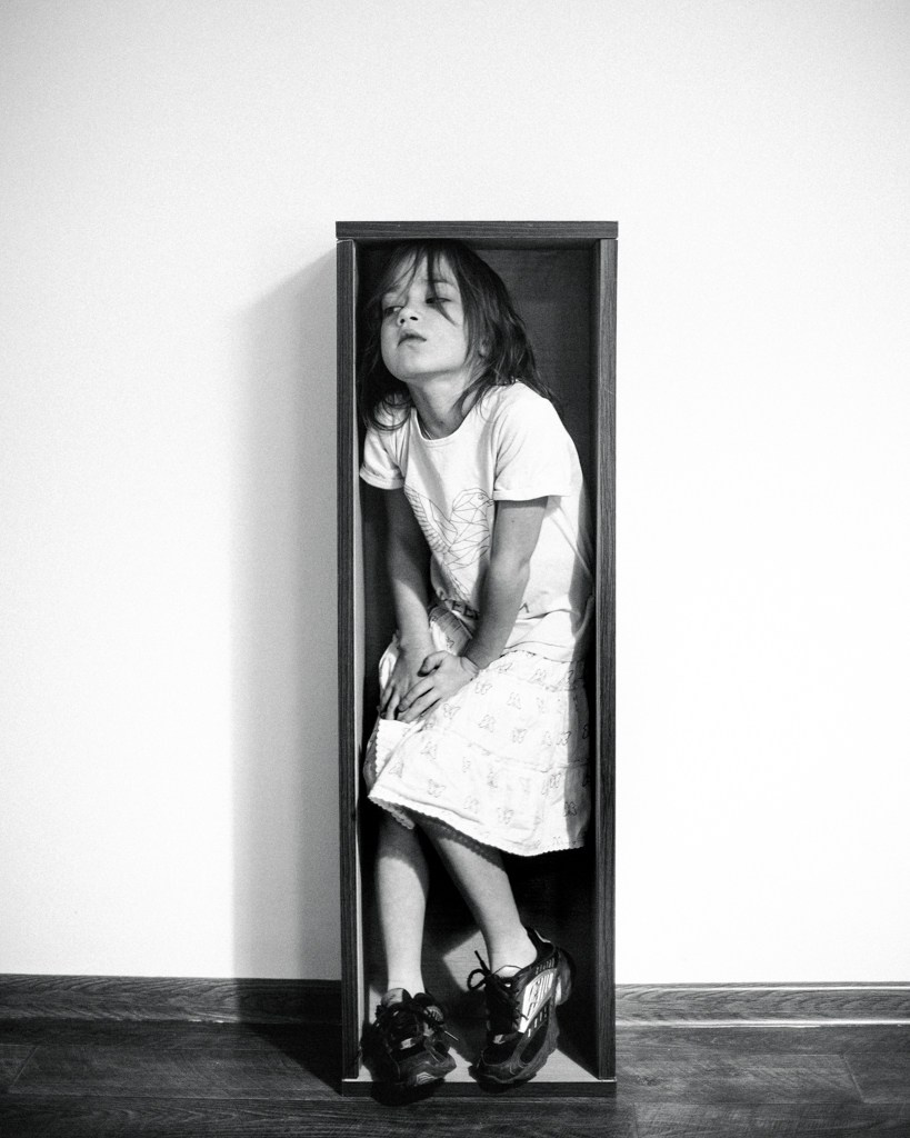 Дочка в студии. Фотограф Денис Денисов