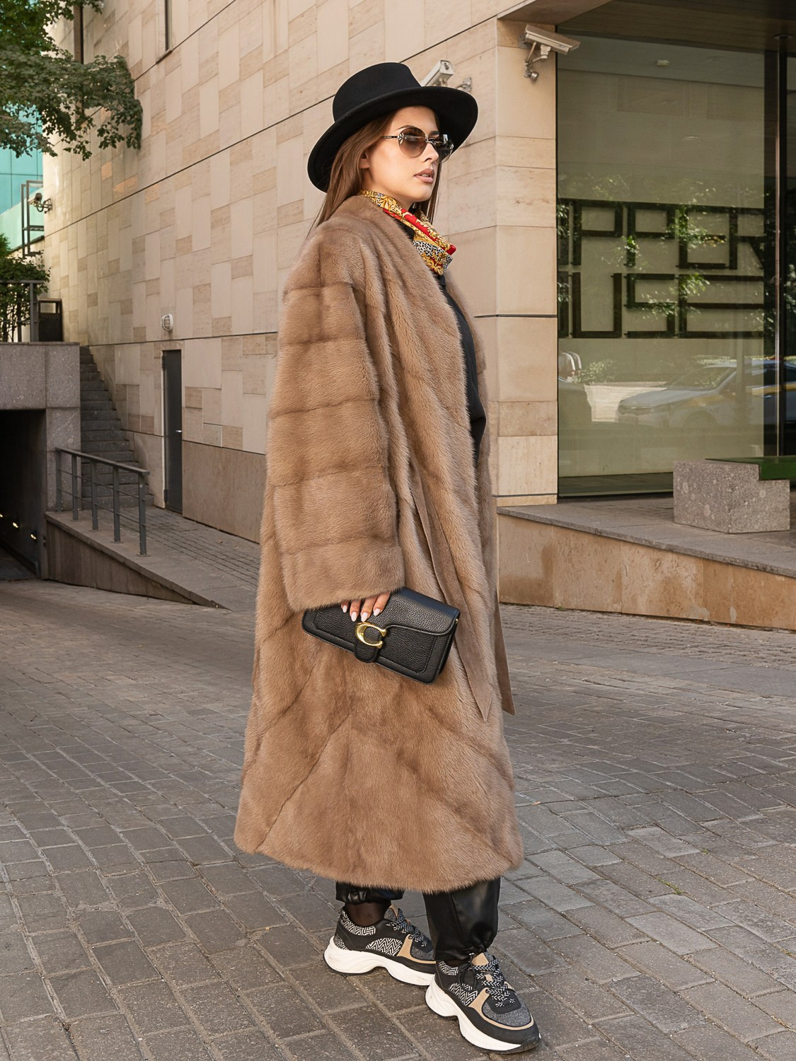 FIOMIO aw'24 street. Дарья Володина — арт и fashion фотограф в Москве | рекламные и ювелирные съемки