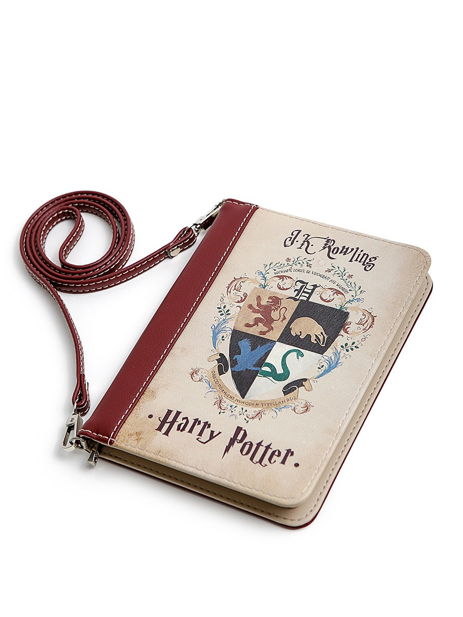 Сумка-клатч. Контент фотограф, съемка для маркетплейсов, фуд съемка и репортажи в Новосибирске Ралия Галеева