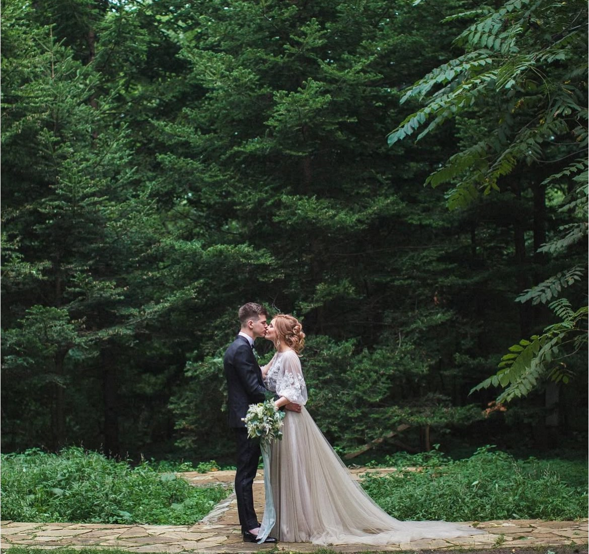 Камилла и Кирил. Ксения Почтарь. Декоратор и флорист, город Владивосток