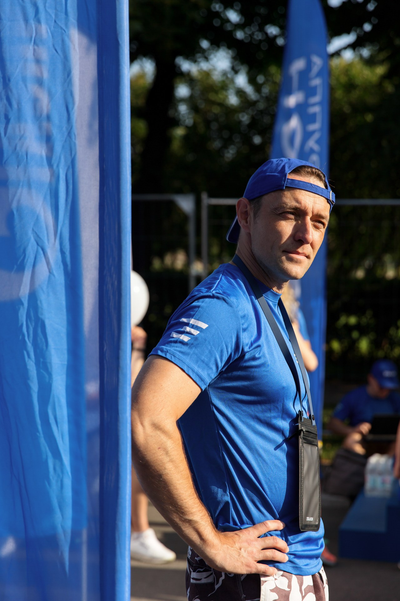 Командообразующее. Фотограф событий, Максим Романенко