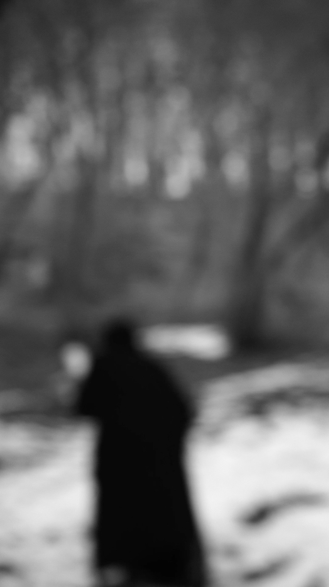 Ничего не было видно и приходилось прислушиваться. Художественная группа «Нежные Бабы»