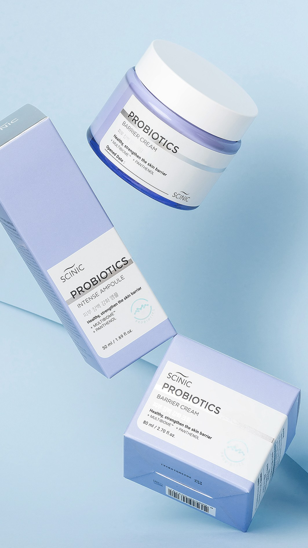 Рекламная студийная съёмка набора средств с пробиотиками в фирменной упаковке, динамичная композиция с акцентом на брендинг, для интернет-магазина и каталога.