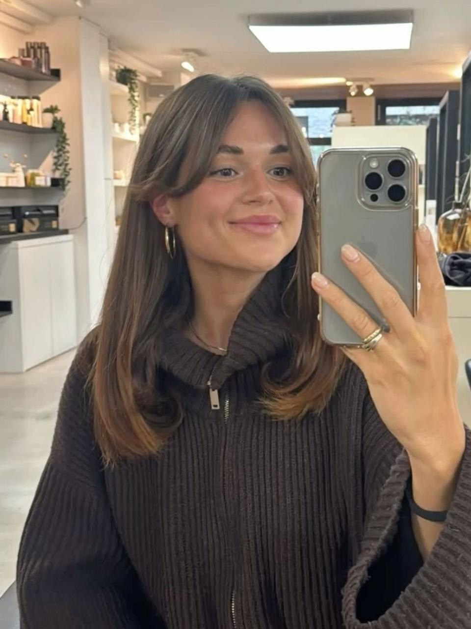 Стрижки и уходы. Стилист-визажист в Москве Коваль Маруся