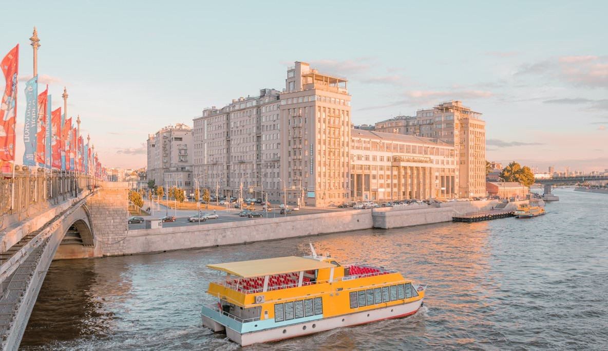 City Dreaming — personal project of photographer Vadim Sherbakov. Vadim Sherbakov Portfolio