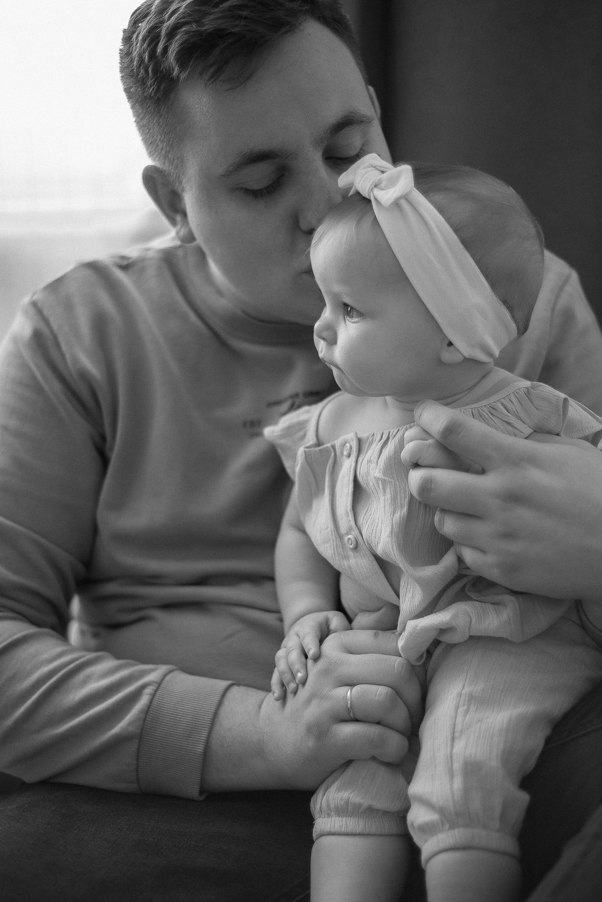 Happy Family_Олег, Юля и Машенька. Свадебный и семейный фотограф в Минске Яна Новак