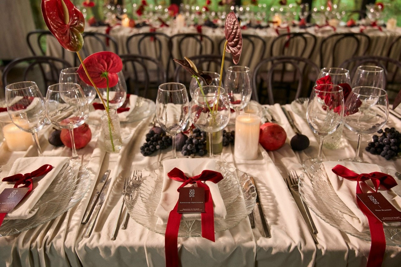 Декор Джуси роуз. Подрядчики и друзья сети свадебных площадок House for wedding