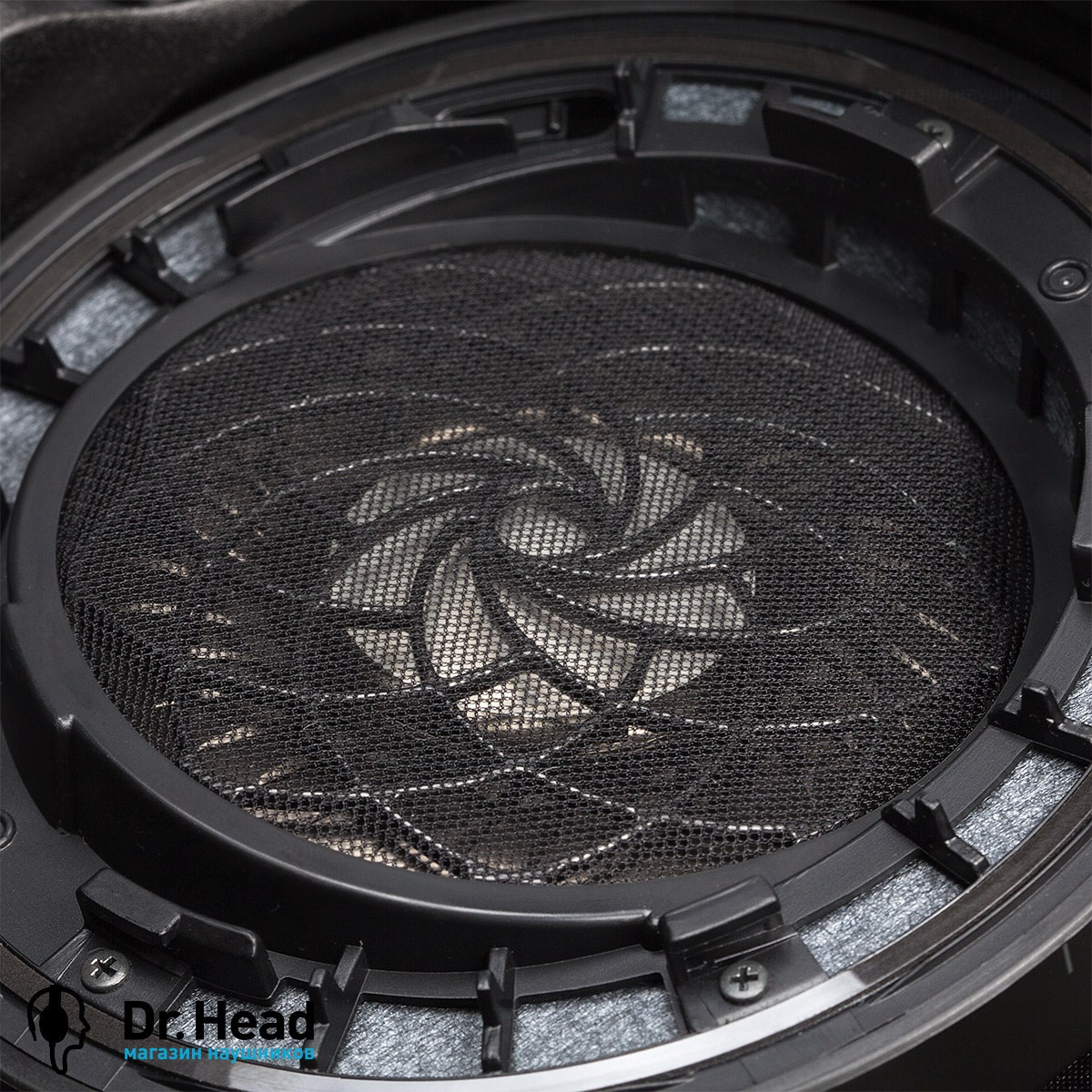 Devices. Портретный фотограф в Москве Виталий Пересветов