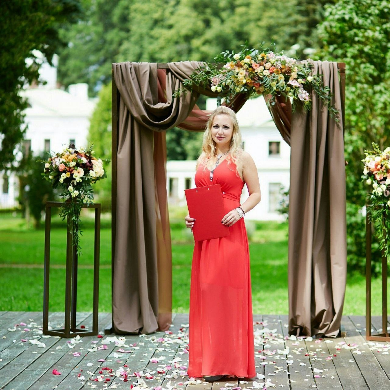 Церемонимейстеры. Подрядчики и друзья сети свадебных площадок House for wedding