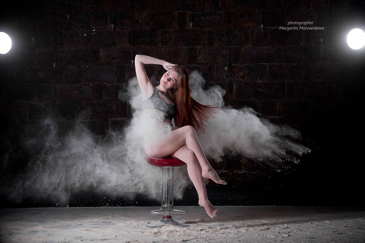 Съёмка с мукой 1. Женский фотограф Крещение Венчание Москва Брянск