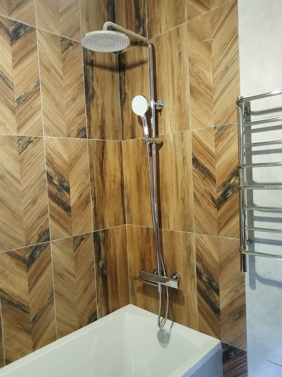 Ванная комната (с. Осиново, ул. Солнечная, д. 67а). Ремонт санузла, туалета, ванной под ключ в Казани. Укладка плитки