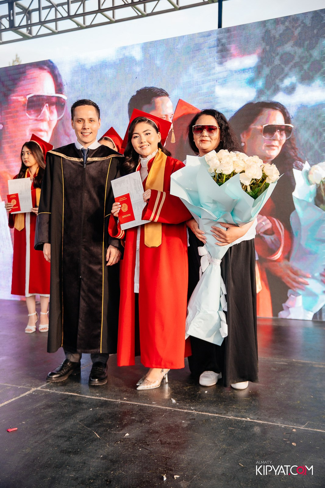 ВРУЧЕНИЕ ДИПЛОМОВ — НАРХОЗ КОЛЛЕДЖ. Part 4. КИПЯТКОМ АЛМАТЫ!