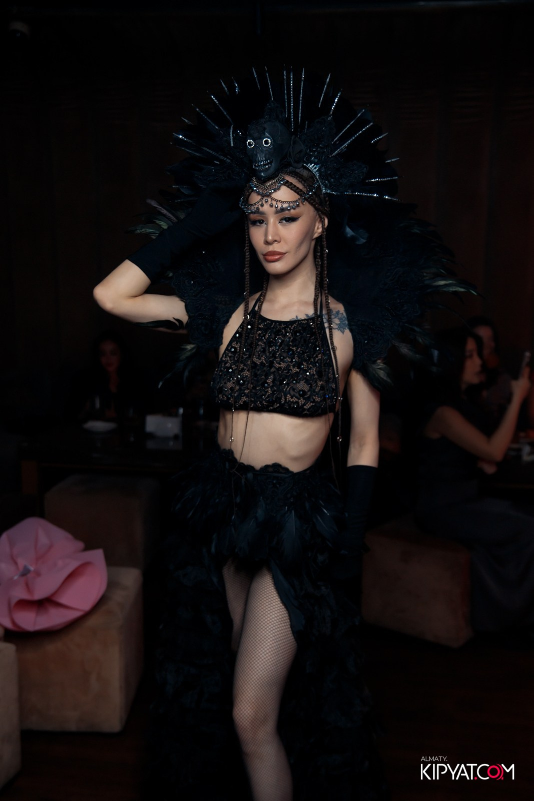 LAUREATE KARAOKE HALL. КИПЯТКОМ АЛМАТЫ!