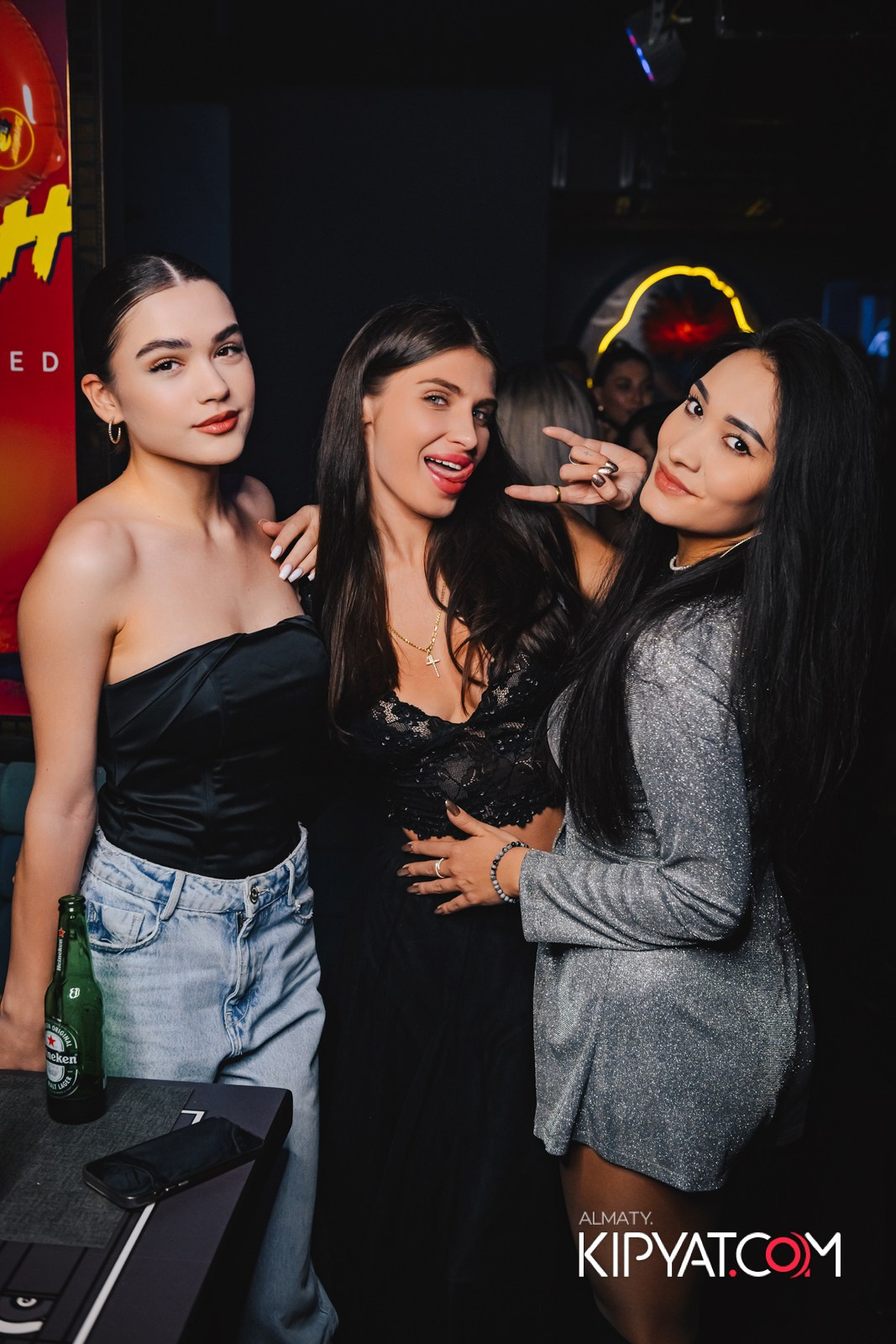 SANTA BARBARA — SPECIAL QUEST МИТЯ ФОМИН. КИПЯТКОМ АЛМАТЫ!