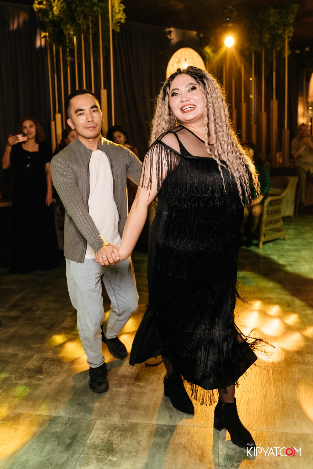 КАФЕ ЖАСМИН НА ЯССАУИ. КИПЯТКОМ АЛМАТЫ!