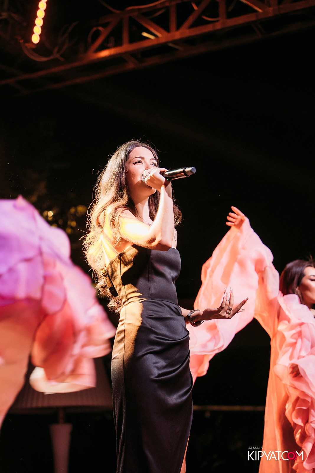 QUЕЕN. КИПЯТКОМ АЛМАТЫ!