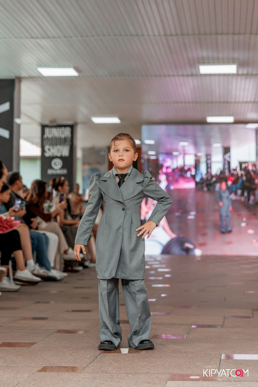 JUNIOR FASHION SHOW. КИПЯТКОМ АЛМАТЫ!