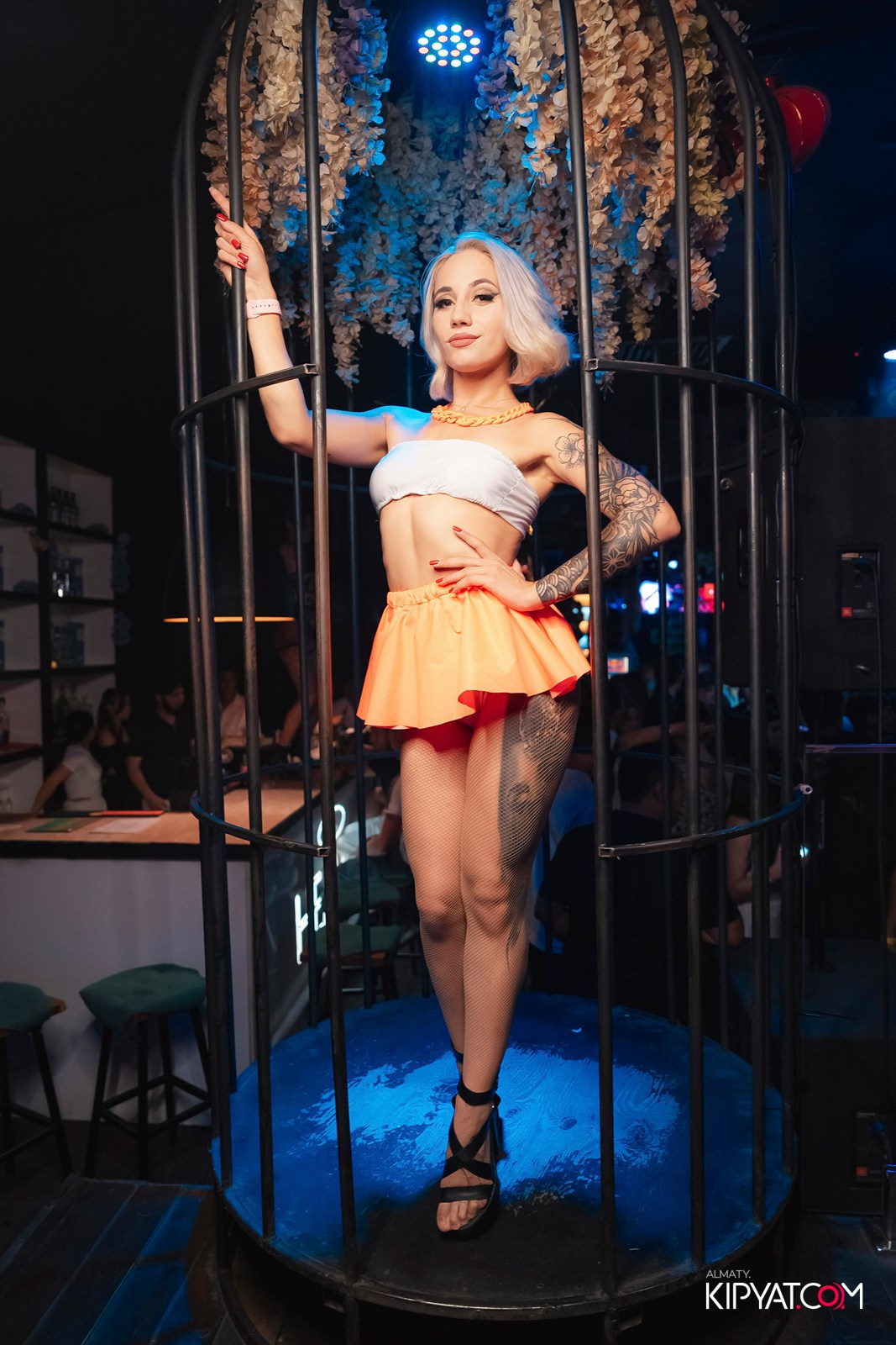 UYAT EMES BAR. КИПЯТКОМ АЛМАТЫ!