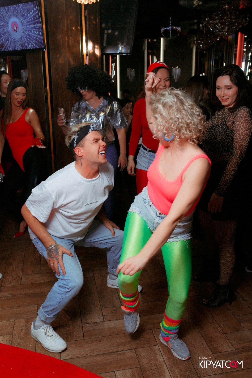 ЗАЯ, НА БИС. КИПЯТКОМ АЛМАТЫ!