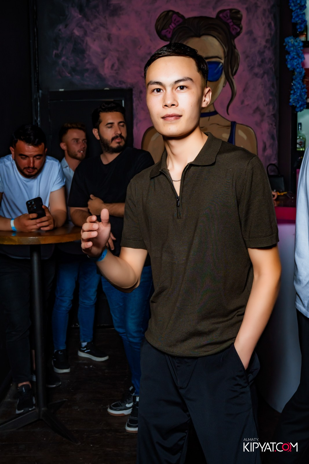 UYAT EMES BAR. КИПЯТКОМ АЛМАТЫ!