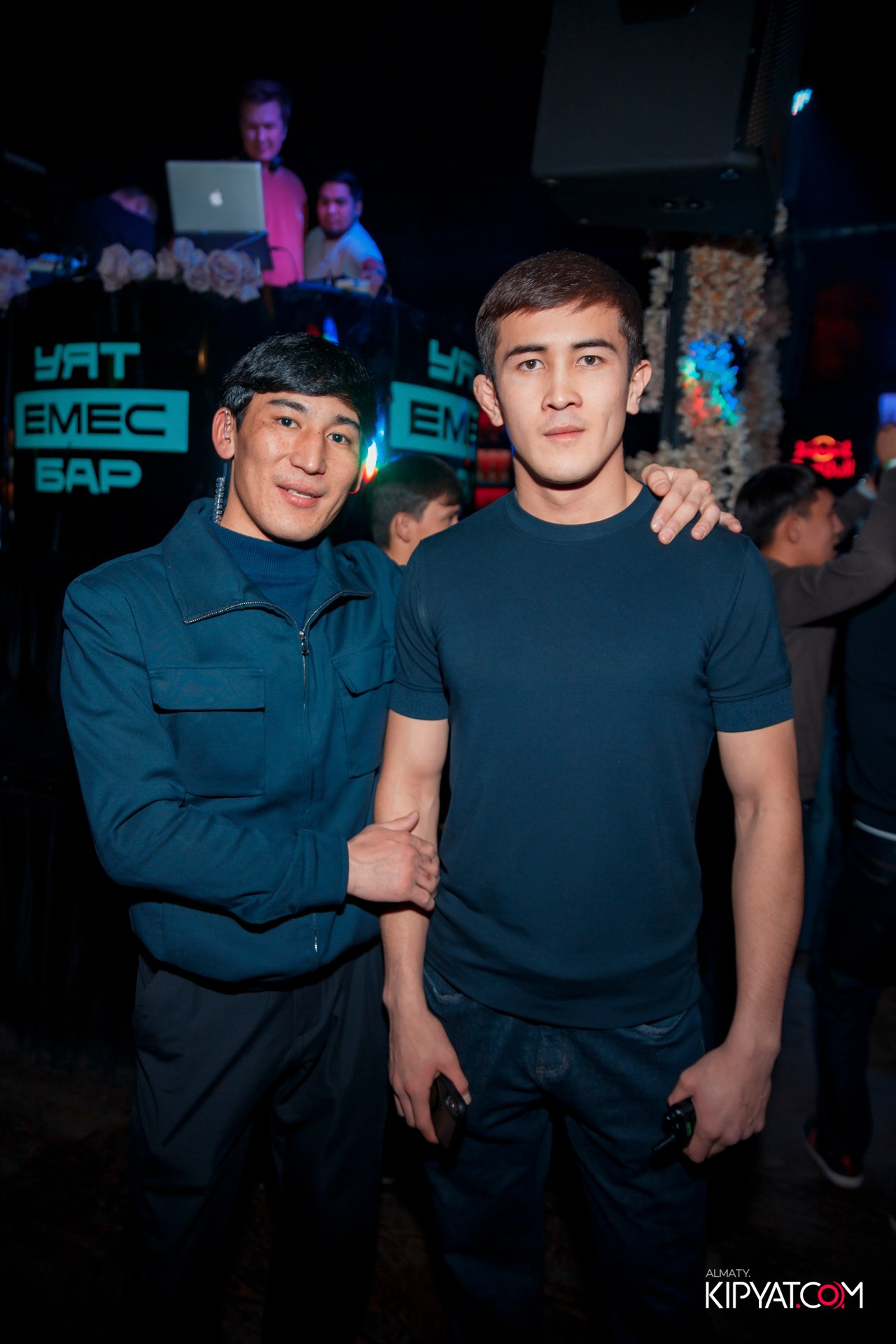 UYAT EMES BAR. КИПЯТКОМ АЛМАТЫ! Фотосъемка мероприятий в Алматы