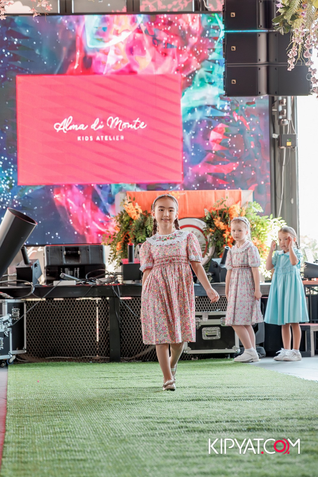 PROM KIDS FASHION SHOW. КИПЯТКОМ АЛМАТЫ!