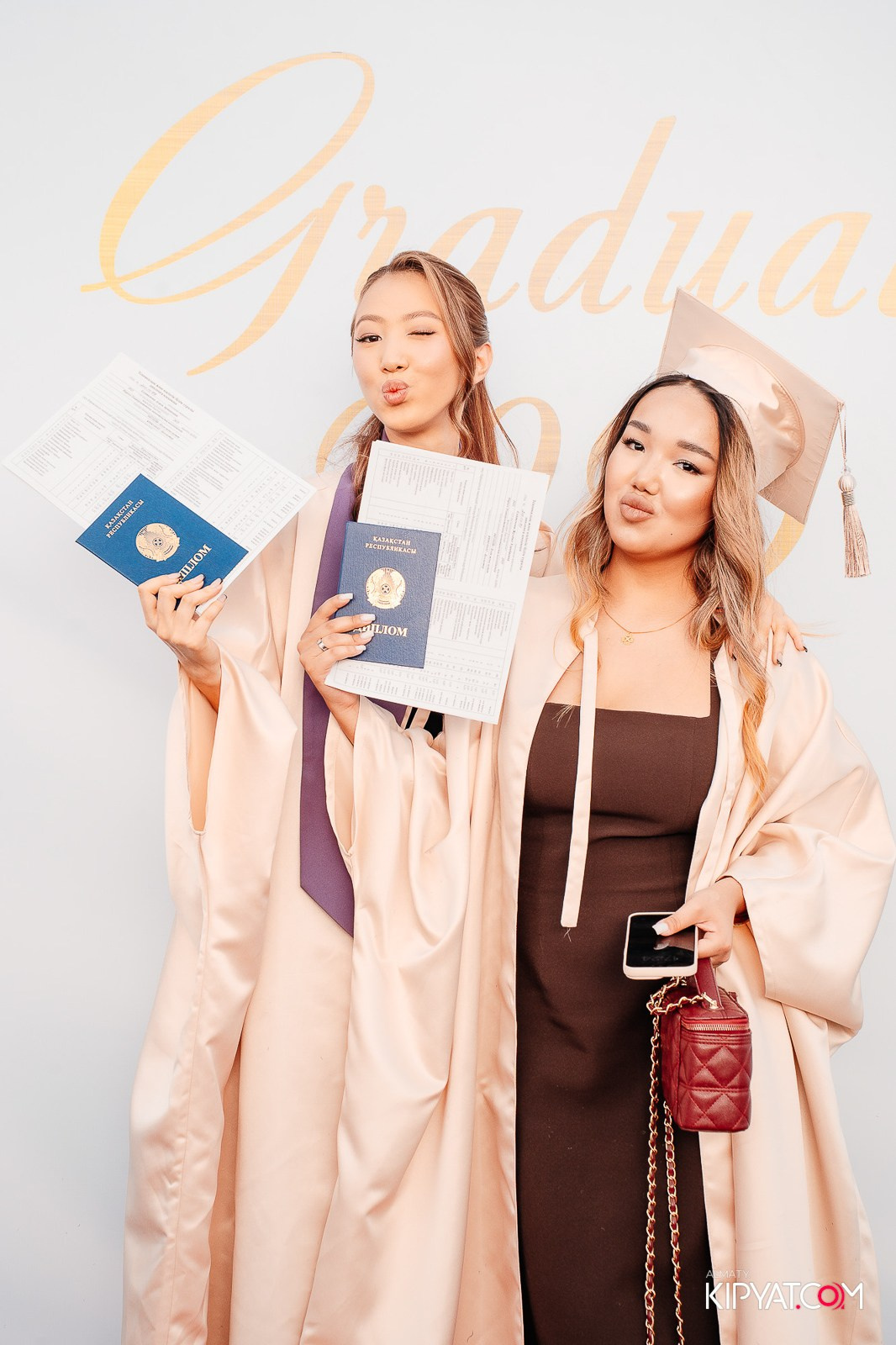 ВРУЧЕНИЕ ДИПЛОМОВ — НАРХОЗ КОЛЛЕДЖ. Part 1. КИПЯТКОМ АЛМАТЫ!