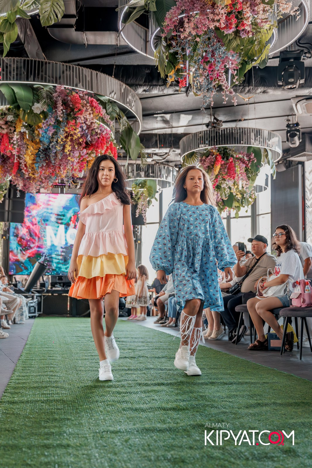 PROM KIDS FASHION SHOW. КИПЯТКОМ АЛМАТЫ!