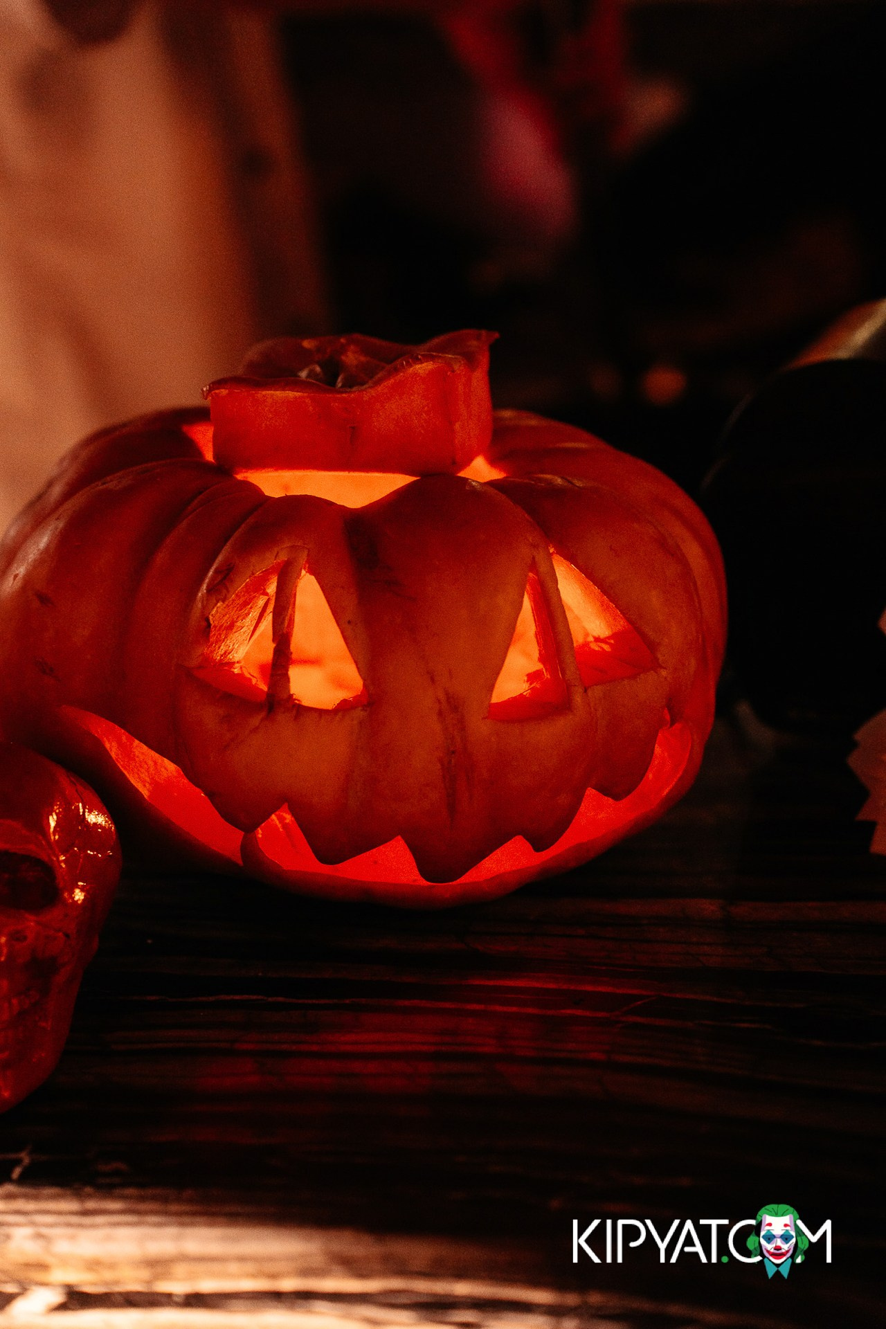 NOODLES. КИПЯТКОМ АЛМАТЫ!